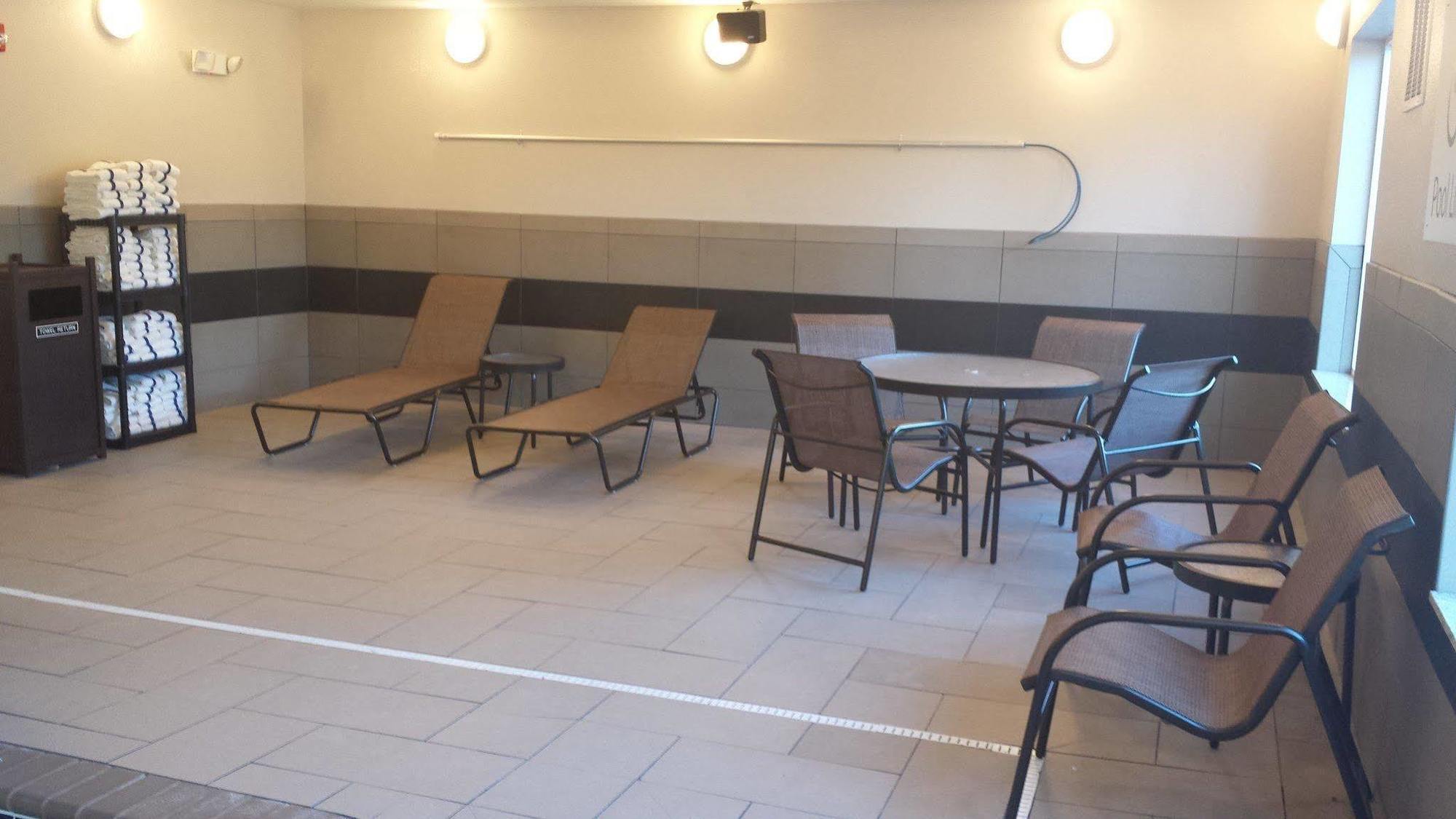 Comfort Inn & Suites Emporia Kültér fotó